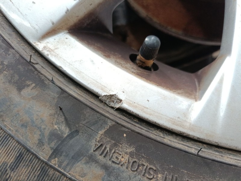 Recambio de llanta para citroën c4 cactus 1.6 bluehdi 100 referencia OEM IAM 215/55/16  