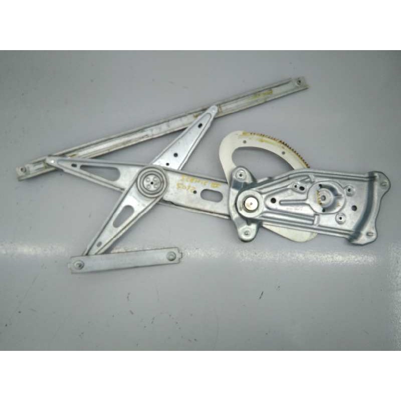 Recambio de elevalunas delantero izquierdo para renault scenic iii dynamique referencia OEM IAM 966036102 807210007 