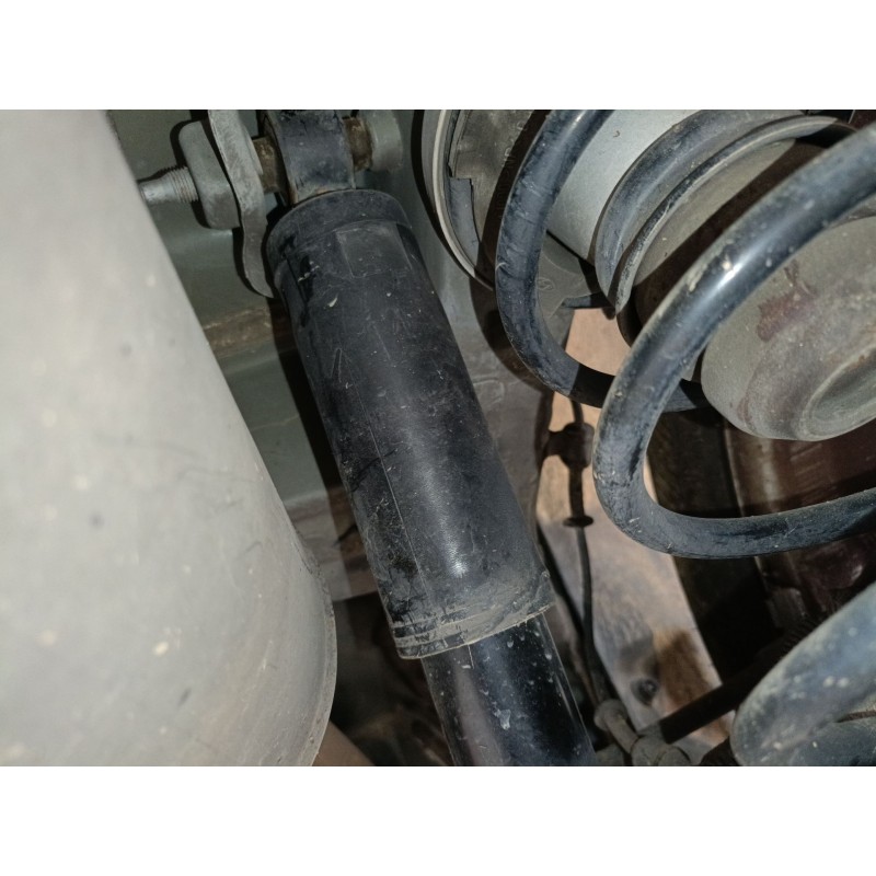 Recambio de amortiguador trasero derecho para hyundai ix20 (jc) 1.4 crdi referencia OEM IAM   