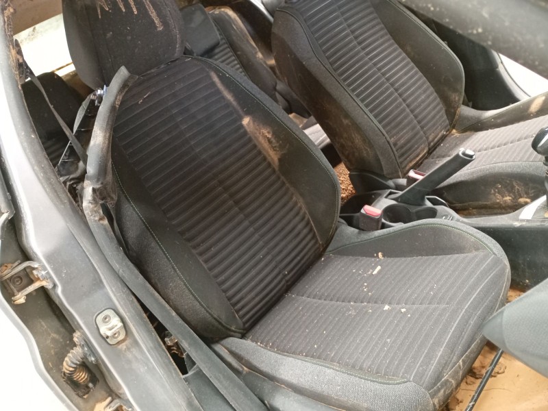 peugeot 208 ii (ub_, up_, uw_, uj_) del año 2024