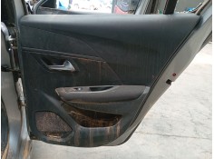 GUARNECIDO PUERTA TRASERA DERECHA 