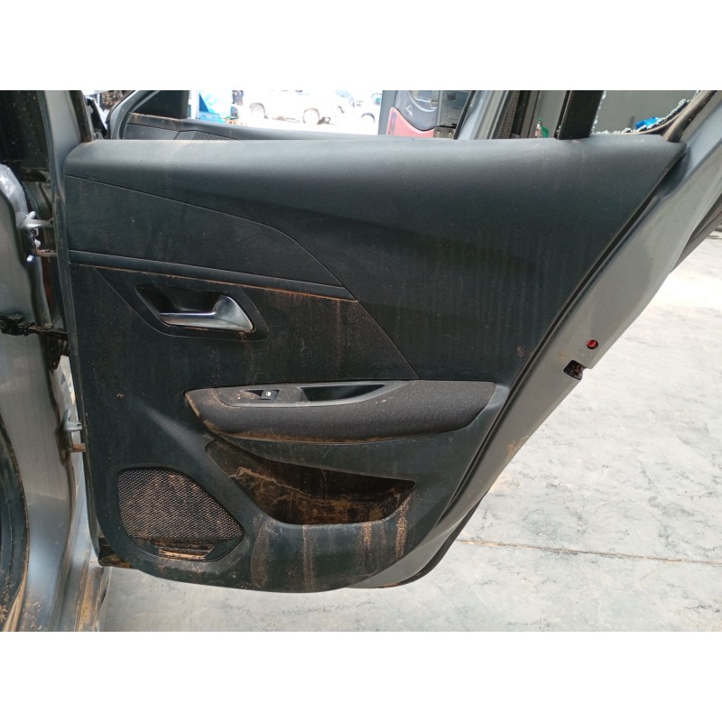 Recambio de guarnecido puerta trasera derecha para peugeot 208 ii (ub_, up_, uw_, uj_) 1.2 puretech 100 referencia OEM IAM   