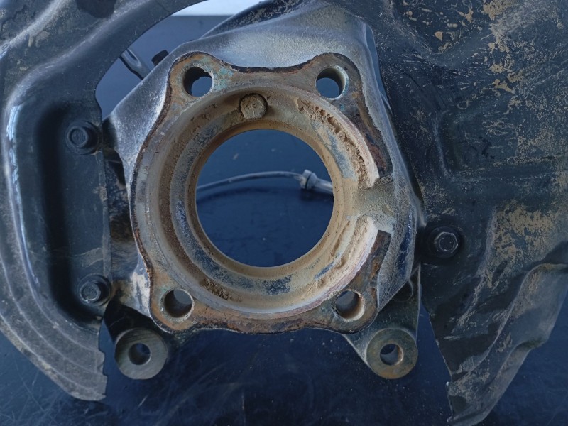 Recambio de mangueta delantera derecha para bmw x4 (f26) xdrive 20 d referencia OEM IAM 6855954  