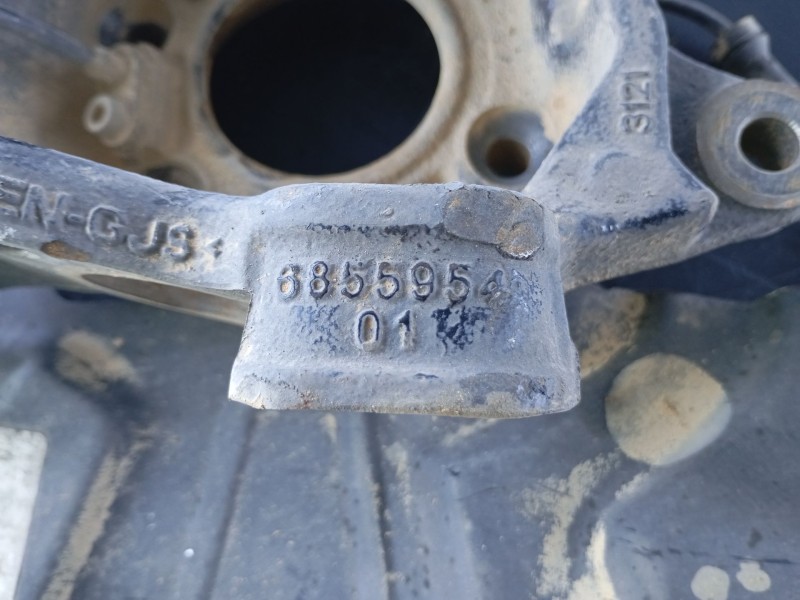 Recambio de mangueta delantera derecha para bmw x4 (f26) xdrive 20 d referencia OEM IAM 6855954  