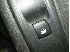 MANDO ELEVALUNAS DELANTERO DERECHO 