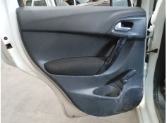 GUARNECIDO PUERTA TRASERA IZQUIERDA 