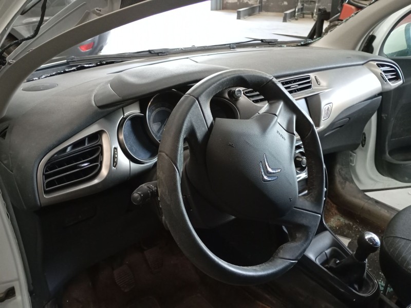 Recambio de salpicadero para citroën c3 ii (sc_) 1.2 vti 82 referencia OEM IAM   