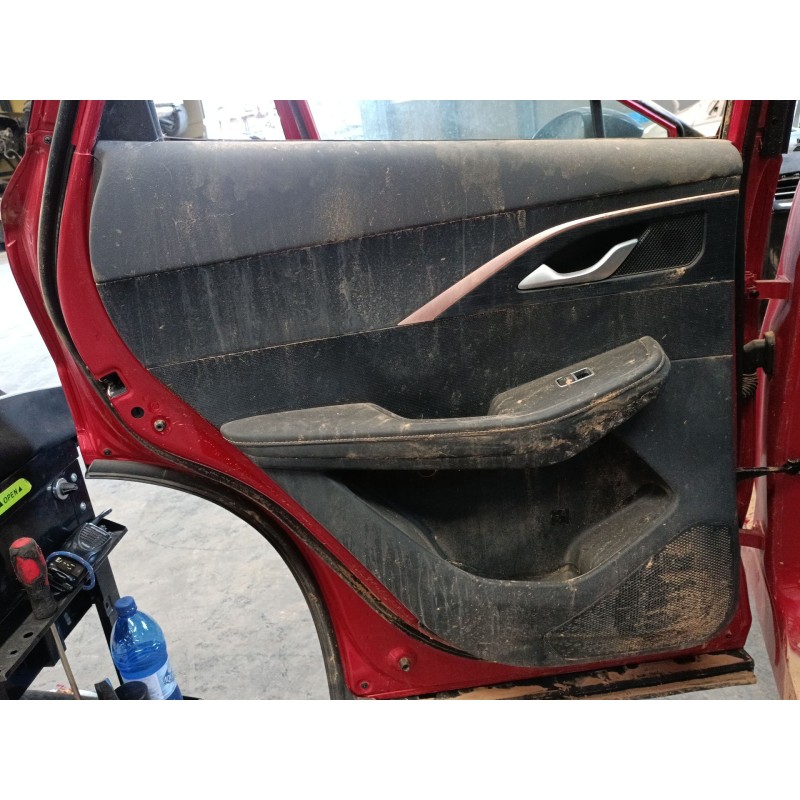 Recambio de guarnecido puerta trasera izquierda para omoda 5 290t referencia OEM IAM   