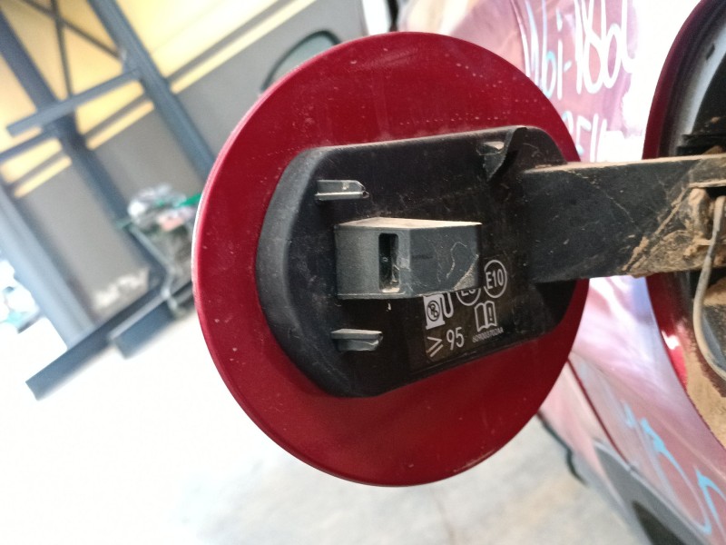 Recambio de tapa exterior combustible para omoda 5 290t referencia OEM IAM   