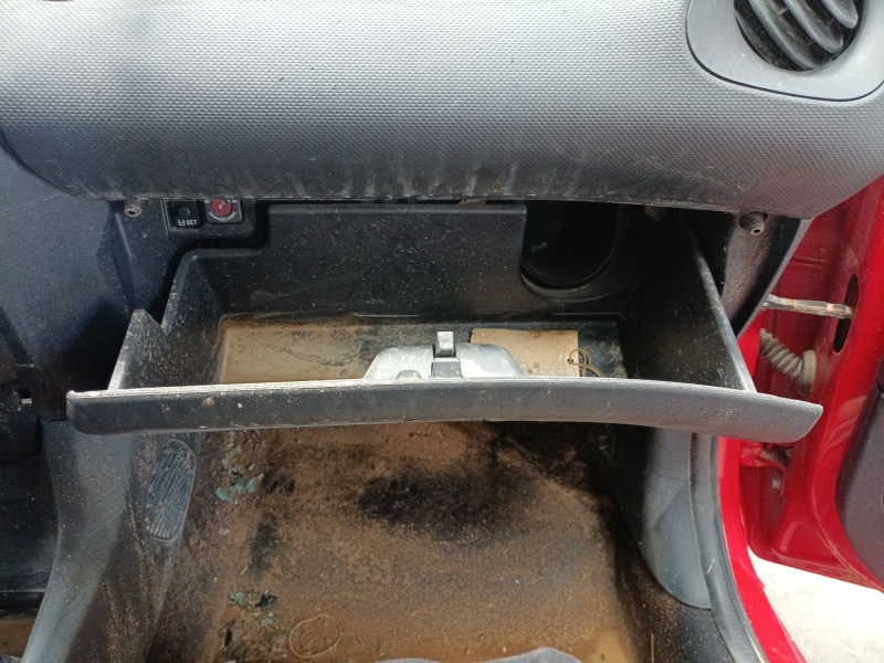 Recambio de guantera para citroën c1 ii (pa_, ps_) 1.0 vti 72 referencia OEM IAM   