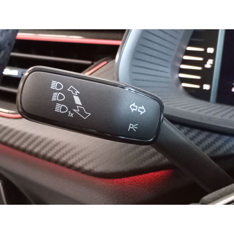 Recambio de mando intermitentes para skoda scala (nw1) 1.5 tsi referencia OEM IAM   