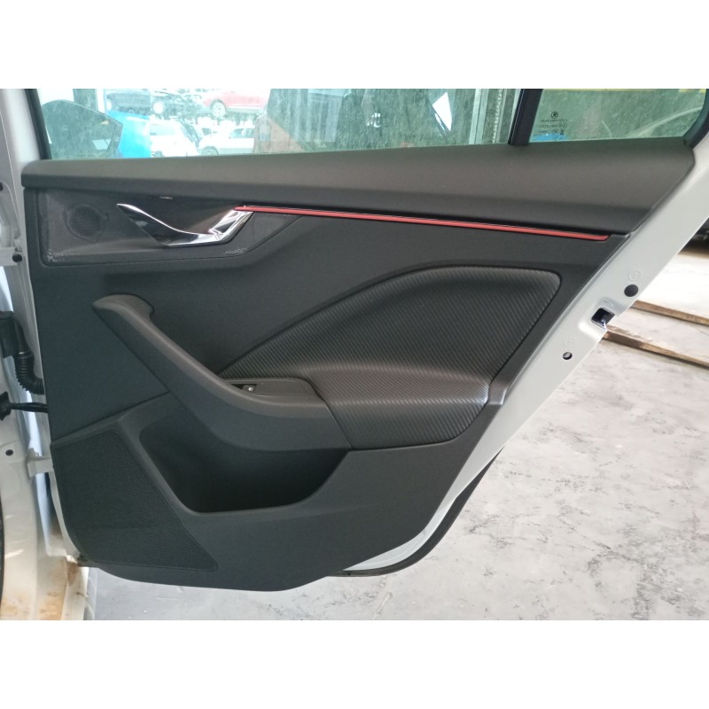 Recambio de guarnecido puerta trasera derecha para skoda scala (nw1) 1.5 tsi referencia OEM IAM   