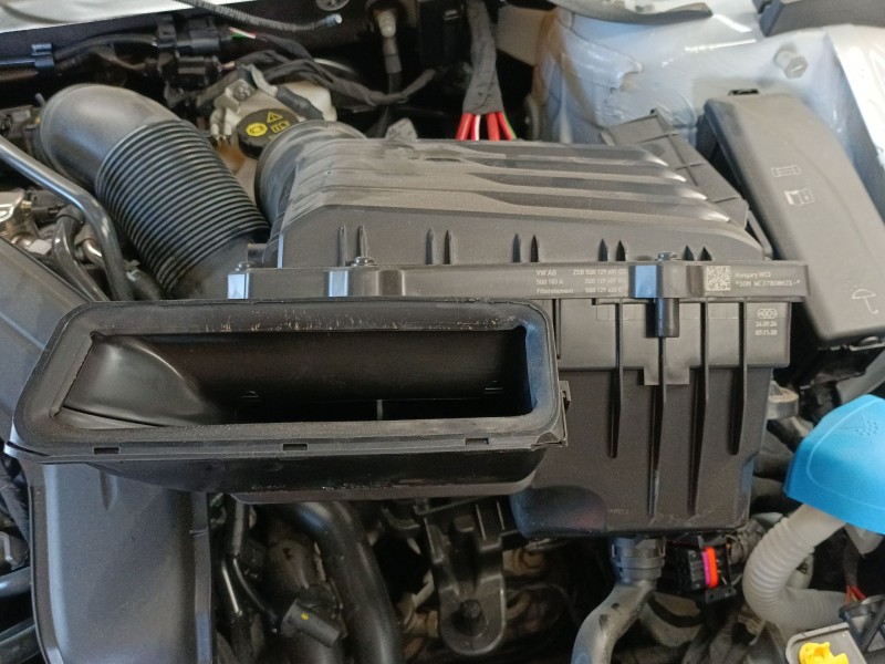 Recambio de filtro aire para skoda scala (nw1) 1.5 tsi referencia OEM IAM 5Q0129620E  