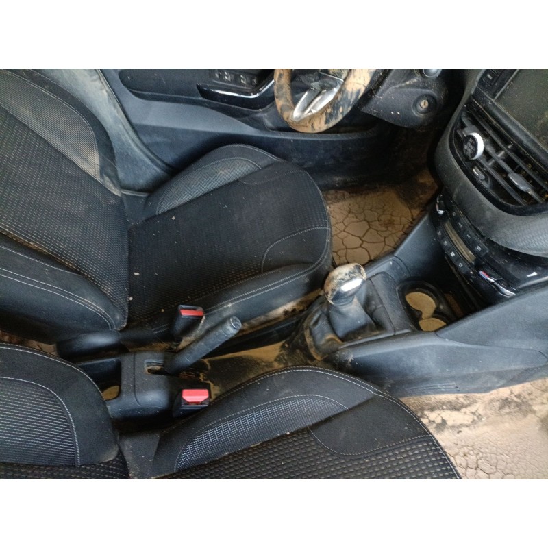 Recambio de consola central para peugeot 208 i (ca_, cc_) 1.2 vti 82 referencia OEM IAM   