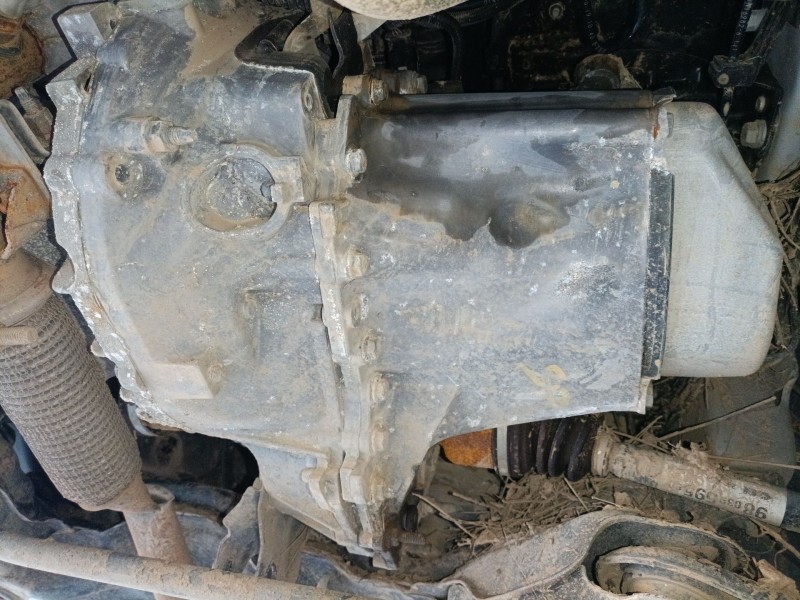 Recambio de caja cambios para peugeot 208 i (ca_, cc_) 1.2 vti 82 referencia OEM IAM 20A704  