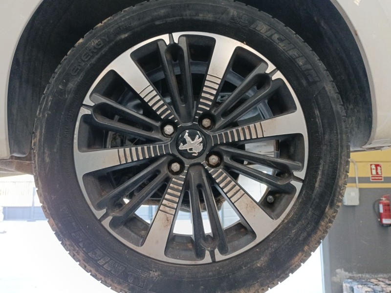 Recambio de llanta para peugeot 208 i (ca_, cc_) 1.2 vti 82 referencia OEM IAM 195/55/16  