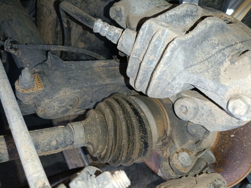 Recambio de mangueta delantera izquierda para peugeot 208 i (ca_, cc_) 1.2 vti 82 referencia OEM IAM   