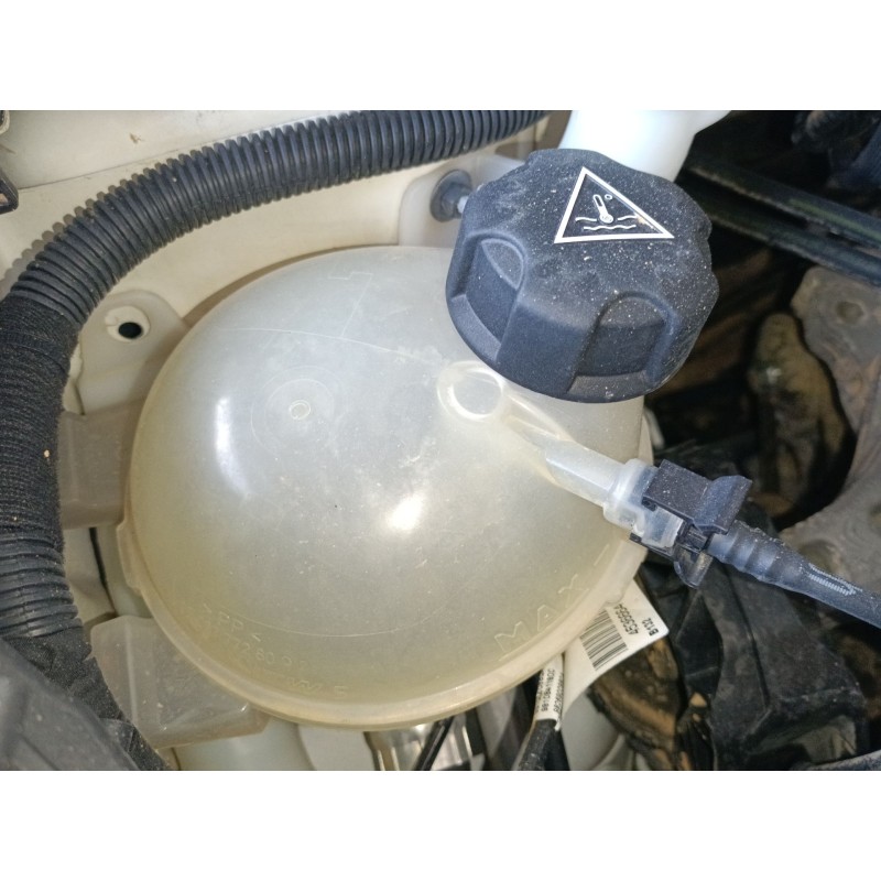 Recambio de deposito expansion para peugeot 208 i (ca_, cc_) 1.2 vti 82 referencia OEM IAM   