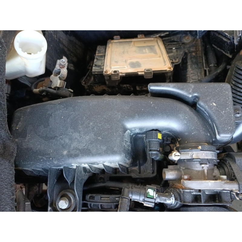 Recambio de filtro aire para peugeot 208 i (ca_, cc_) 1.2 vti 82 referencia OEM IAM   