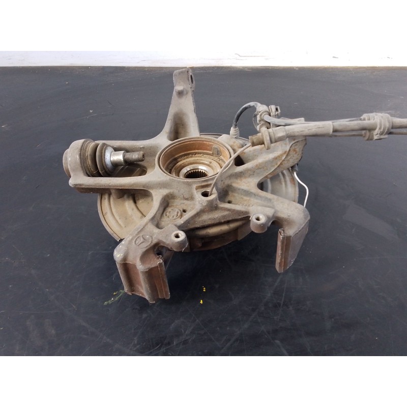 Recambio de mangueta trasera izquierda para mercedes-benz clase m (w163) 320 (163.154) referencia OEM IAM   