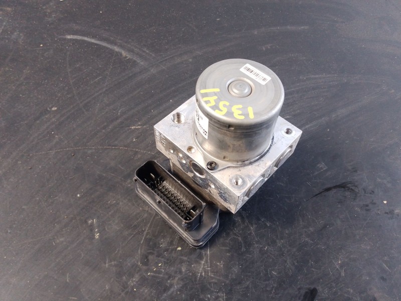 Recambio de abs para kia carens iv 1.7 crdi referencia OEM IAM 58910A4410  