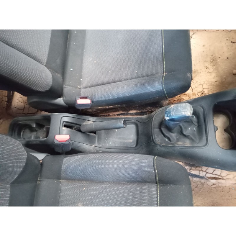 Recambio de consola central para citroën c3 iii (sx) 1.2 vti 82 referencia OEM IAM   