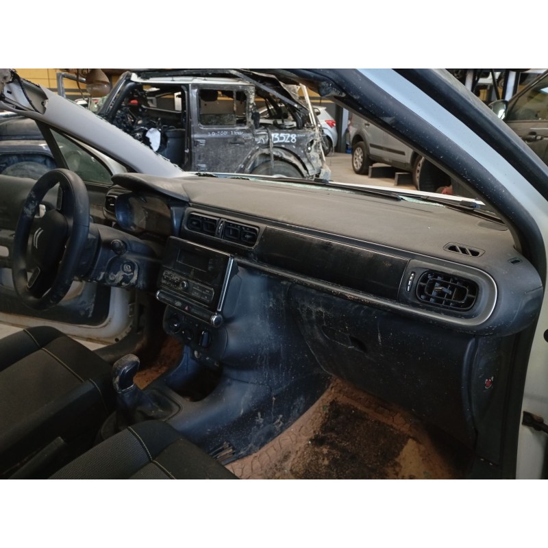 Recambio de salpicadero para citroën c3 iii (sx) 1.2 vti 82 referencia OEM IAM   