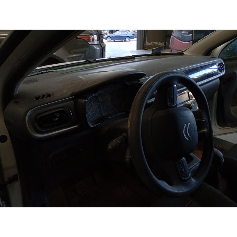 Recambio de salpicadero para citroën c3 iii (sx) 1.2 vti 82 referencia OEM IAM   