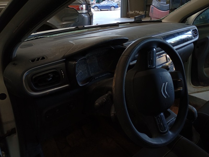 Recambio de salpicadero para citroën c3 iii (sx) 1.2 vti 82 referencia OEM IAM   