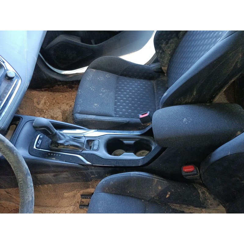 Recambio de consola central para toyota corolla station wagon (_e21_) 1.8 vvti hybrid (zwe219) referencia OEM IAM   