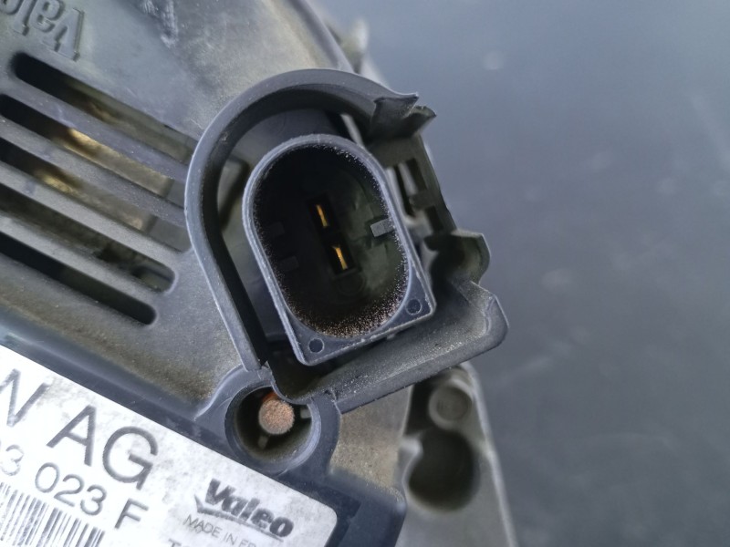 Recambio de alternador para seat ibiza iv (6j5, 6p1) 1.6 tdi referencia OEM IAM 03L903023F  