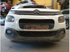 Recambio de paragolpes delantero para citroën c3 iii (sx) 1.2 vti 82 referencia OEM IAM   
