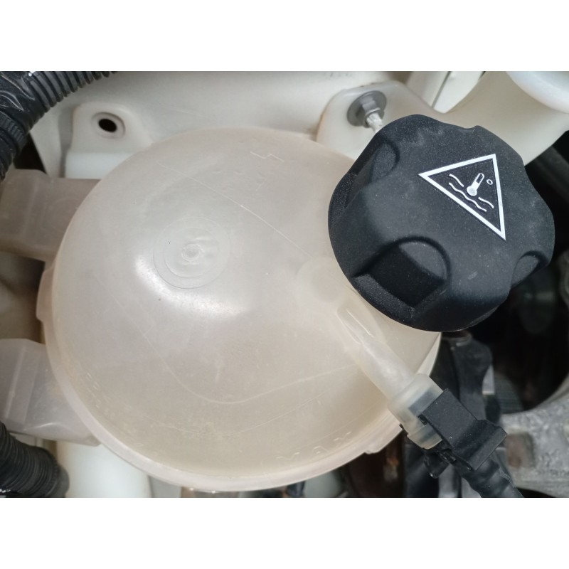 Recambio de deposito expansion para citroën c3 iii (sx) 1.2 vti 82 referencia OEM IAM   