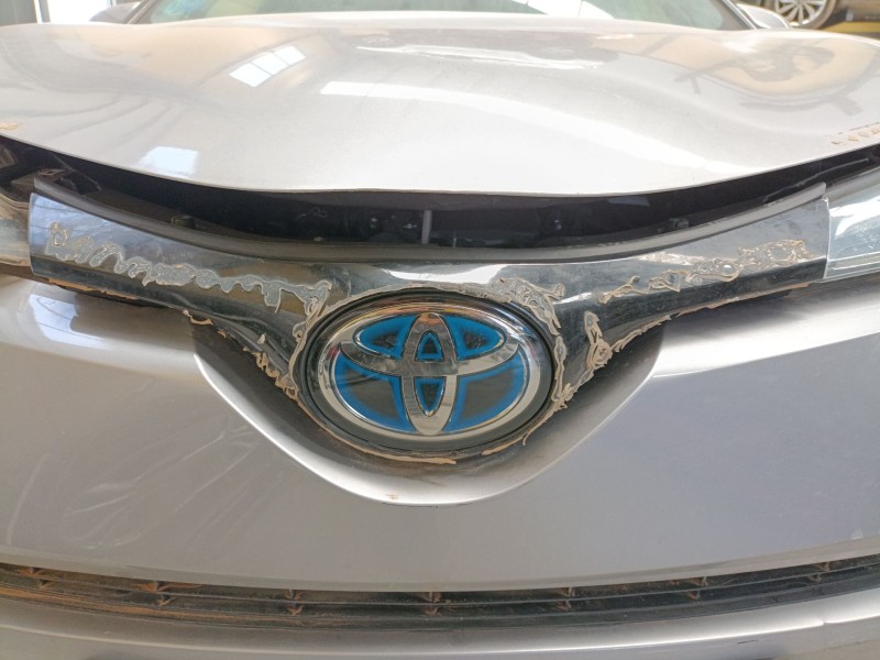 Recambio de rejilla delantera para toyota c-hr (_x1_) 1.8 hybrid (zyx10_, zyx11_) referencia OEM IAM   