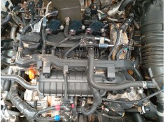 kia stonic (yb) del año 2024 2