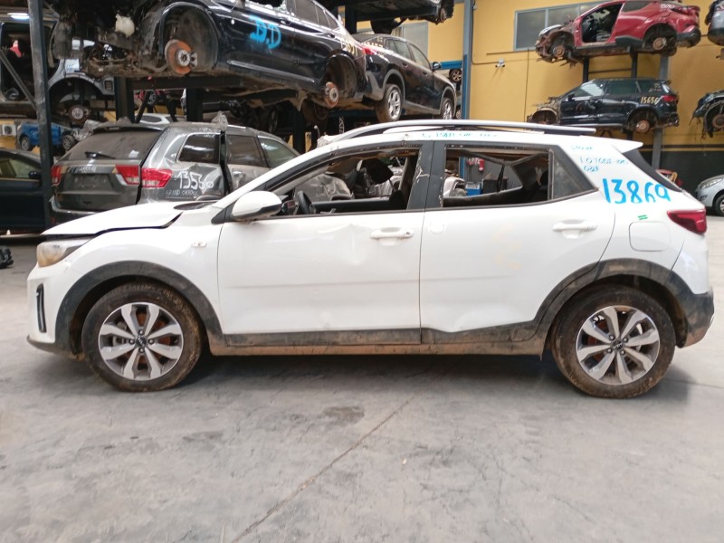 kia stonic (yb) del año 2024