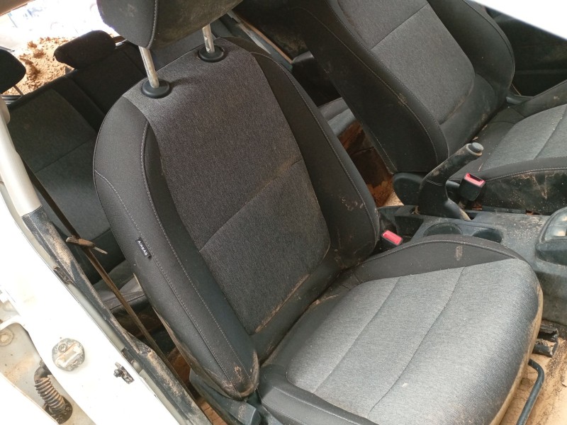 kia stonic (yb) del año 2024