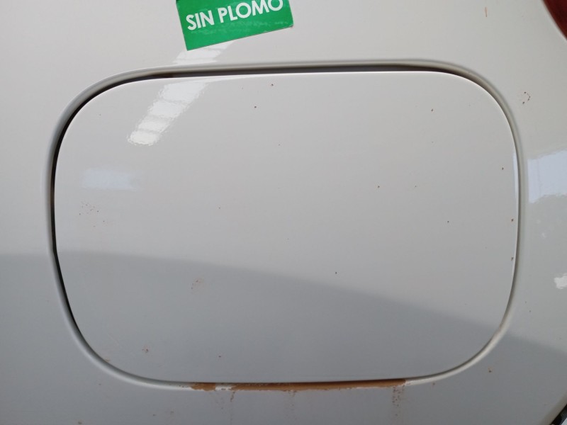 Recambio de tapa exterior combustible para kia stonic (yb) 1.0 t-gdi referencia OEM IAM   