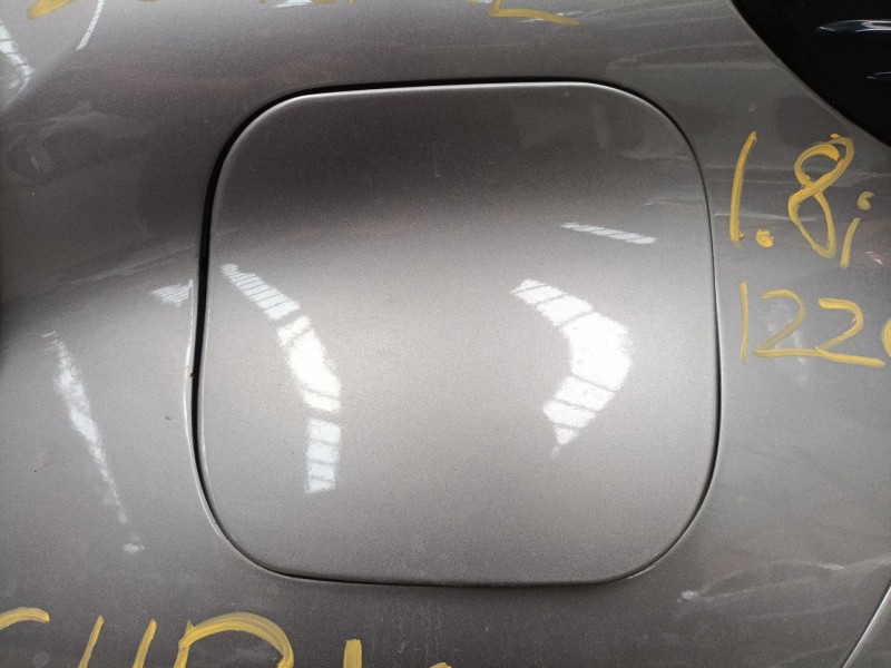 Recambio de tapa exterior combustible para toyota c-hr (_x1_) 1.8 hybrid (zyx10_, zyx11_) referencia OEM IAM   