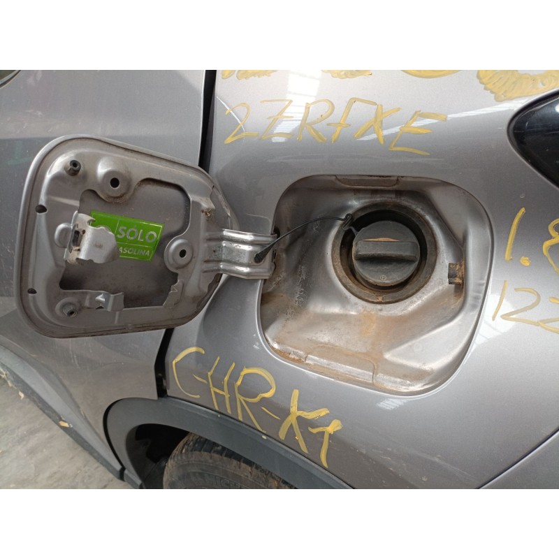 Recambio de tapa exterior combustible para toyota c-hr (_x1_) 1.8 hybrid (zyx10_, zyx11_) referencia OEM IAM   