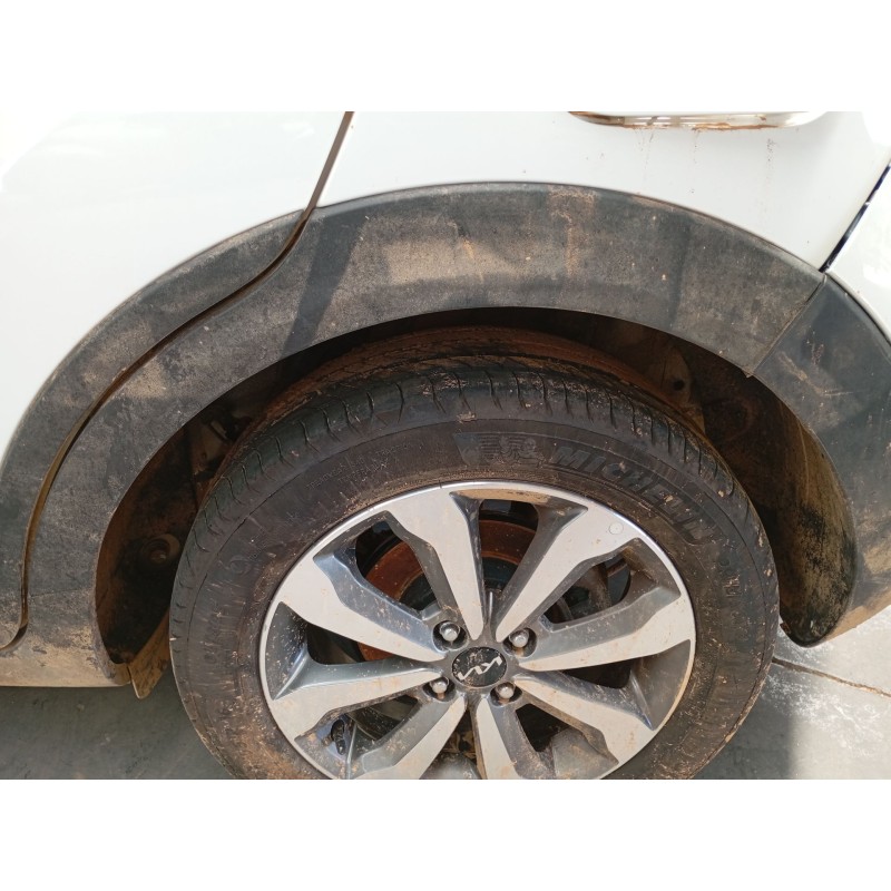 Recambio de aletin trasero izquierdo para kia stonic (yb) 1.0 t-gdi referencia OEM IAM   