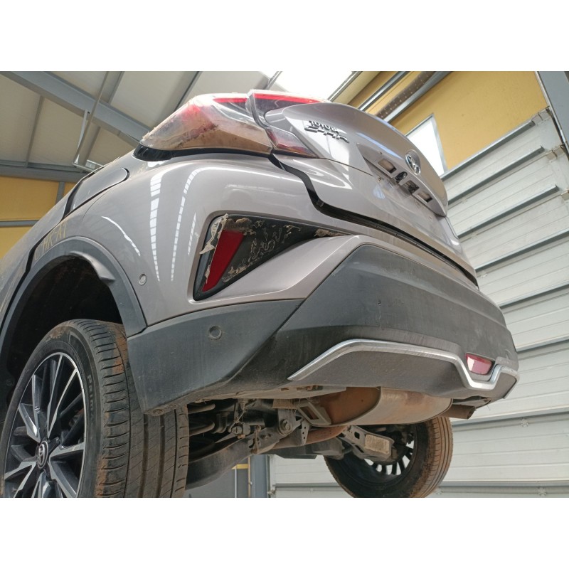 Recambio de paragolpes trasero para toyota c-hr (_x1_) 1.8 hybrid (zyx10_, zyx11_) referencia OEM IAM   