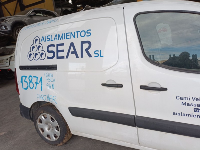 Recambio de puerta lateral corredera derecha para peugeot partner furgoneta/monovolumen 1.6 hdi / bluehdi 75 referencia OEM IAM 