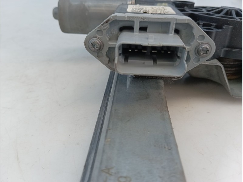 Recambio de elevalunas delantero izquierdo para renault clio iv societé referencia OEM IAM   E1-A1-28-2