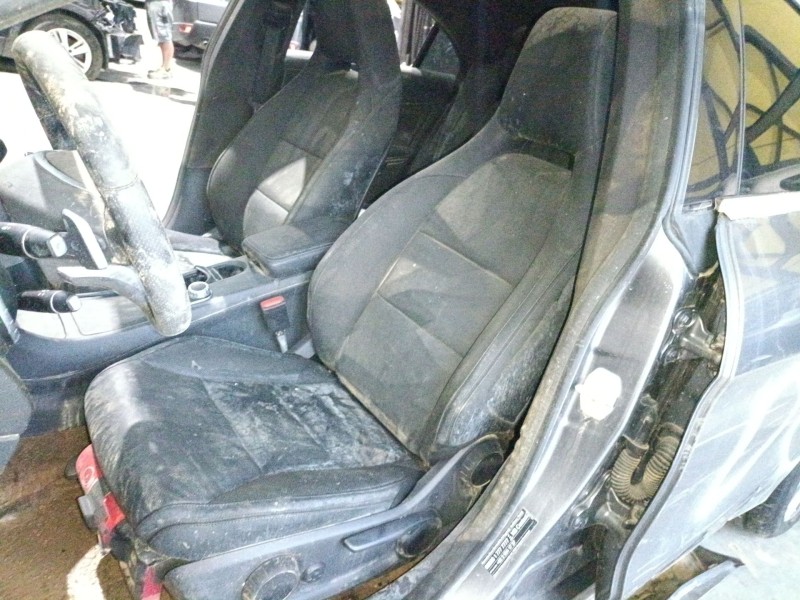 mercedes-benz cla coupé (c117) del año 2015