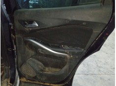 GUARNECIDO PUERTA TRASERA DERECHA 