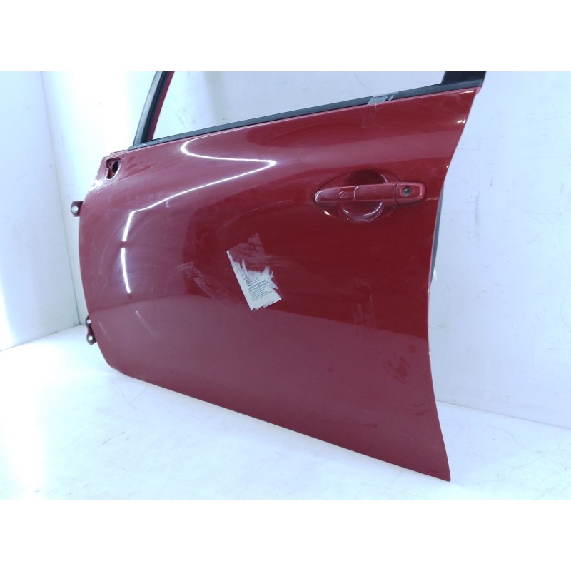 Recambio de puerta delantera izquierda para toyota auris active referencia OEM IAM   