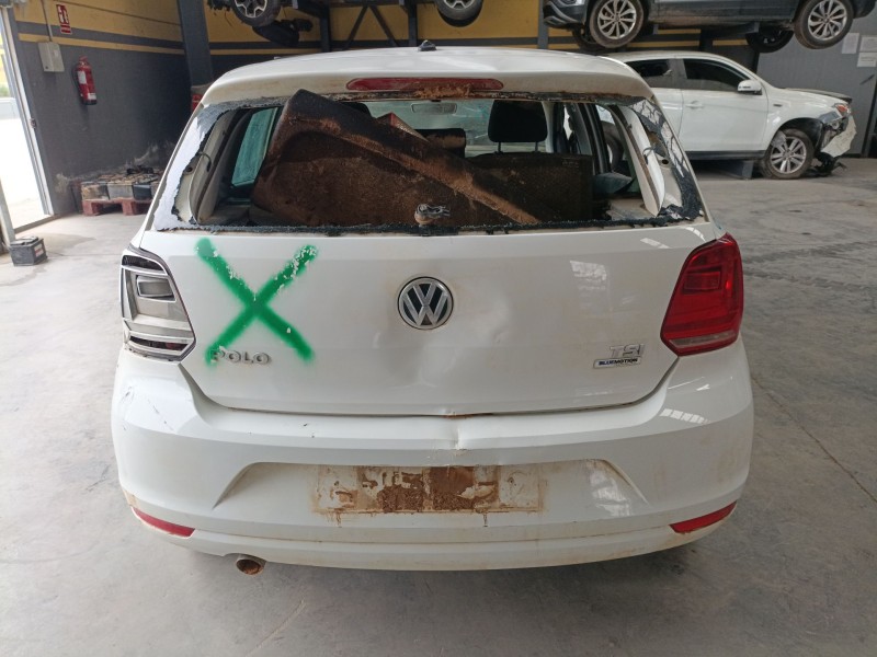 volkswagen polo v (6r1, 6c1) del año 2015