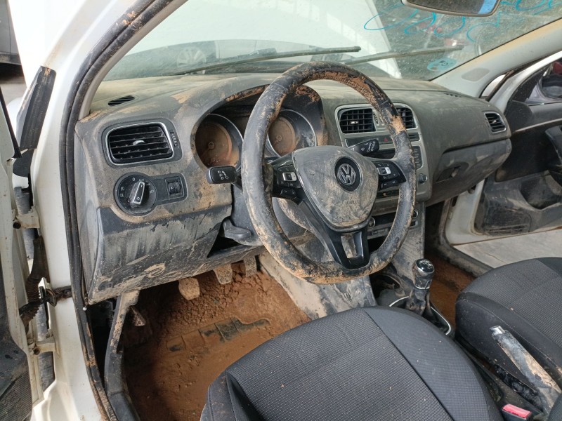 volkswagen polo v (6r1, 6c1) del año 2015