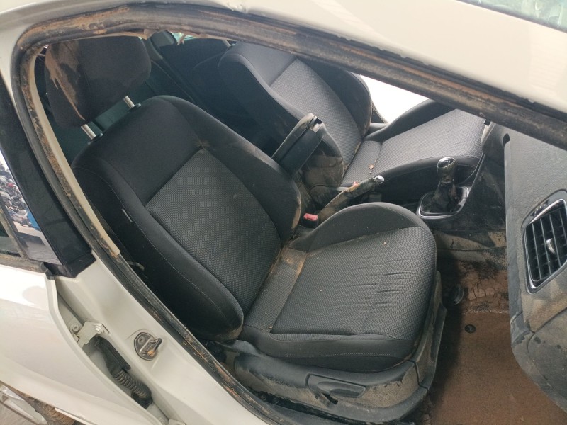 volkswagen polo v (6r1, 6c1) del año 2015